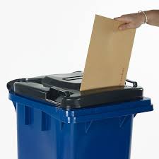 Wheeled BIn with Letter Slot Lid