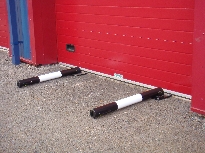 hinged posts